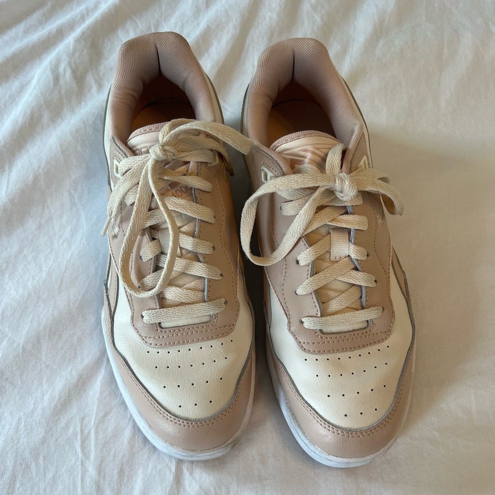 Reebok pink and beige BB 4000 II low top sneakers!